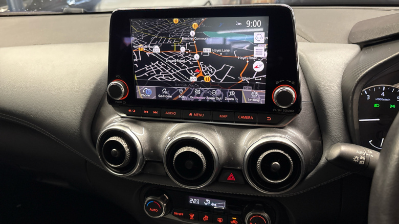 Nissan Juke 1.0 DiG-T 114 N-Connecta 5dr DCT Petrol Hatchback